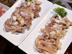 -城墙拐拐火锅(三峡广场黑金冠店)
