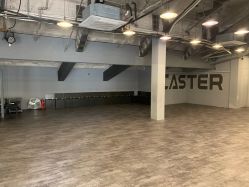 -CASTER跳舞俱乐部