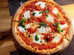 -暹罗酒肆泰餐厅酒吧