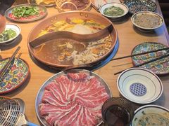 -洱火云南酸菜牛肉火锅(石景山当代商城店)