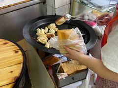 -黄阿姨锅贴大王(万航渡路店)