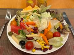 -上海西藏大厦万怡酒店Momo Cafe(徐汇店)