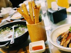 虾仁春卷-蜀宴小调·精致家常菜(来福士店)