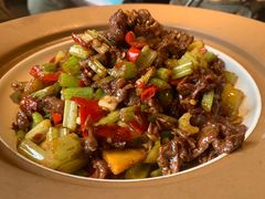 -魏铭鱼头捞饭(晋阳路店)