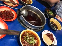 -马路边边串串香(双井直营店)