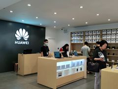 -华为授权体验店(万航渡路)