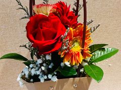 -臻儿屿月子会所(茶山店)