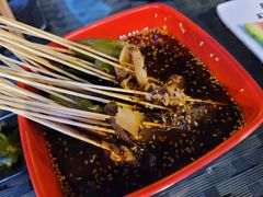 红油钵钵鸡-何师烧烤Pro ·江湖川菜·小龙虾·精酿(太古里旗舰店)