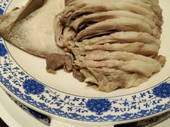 精品手把肉-巴音浩日娲·蒙餐(双林东路店)