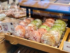 -顶东面包花园·生日蛋糕(世博店)