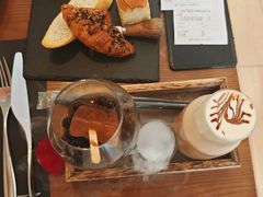 -Mark&Mars Restaurant