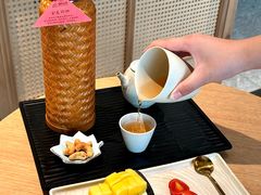 -洄归山也·高空C位湖景下午茶(东方之门店)