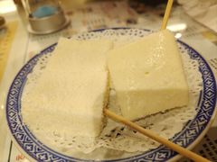 -广信牛奶甜品世家(台东店)