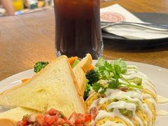 -BOURBON 玻本美式餐厅酒吧(虹桥新天地店)