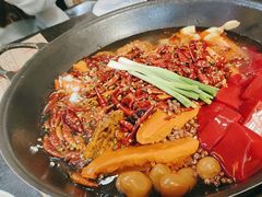 -四小区火锅·巷子里的重庆火锅(花照壁店)