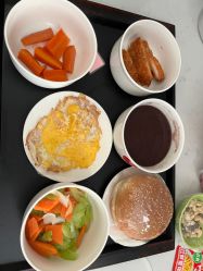 -爱陪伴一对一月子中心(融侨店)