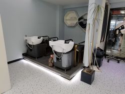 -KIMI HAIR SALON·烫染设计店