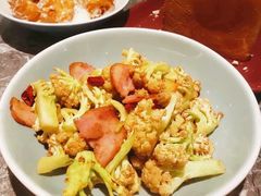 培根虾米煸菜花-港丽餐厅