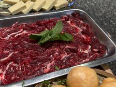 -王奋斗贵州酸汤牛肉火锅