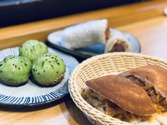 肉松色拉米饭饼-花悦豆香