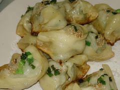生煎馄饨-小实惠嘉(威海路店)