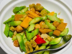 小黄瓜炒鲜瑶柱-炳胜品味(海印总店)