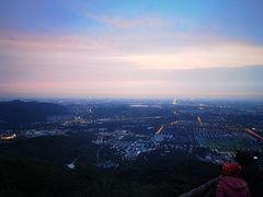 -鬼笑石后山停车场