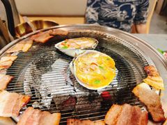 -围炉肉舍•炭烤活鳗•丹东海鲜烤肉(步行街店)