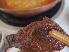 -毛辣果·贵州红酸汤牛肉火锅(西单店)