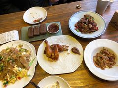 -胡桃里音乐餐厅(陶溪川店)(川湘赣菜·世界百大酒庄直供红酒·音乐表演)