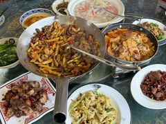 -老唐三下锅 ·张家界地标美食(溪布街店)
