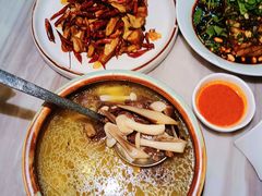 -滇铺子(欣都龙城店)