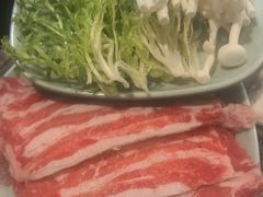 -金滏山·烤肉海鲜火锅自助(襄阳万达店)