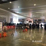 我只是来接人的，都被问了好几次。大家大包小包的