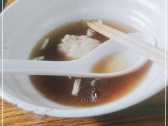 -小梁哥云吞面(黄贝岭店)