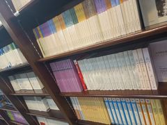 -新华书店(泉城路店)