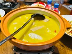 -黄泥岗·地道湖北菜(奥特莱斯店)