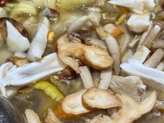 -菌之家·专业纯野生菌火锅·特色炒菌