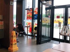 门面-汉堡王(房山绿地缤纷城店)