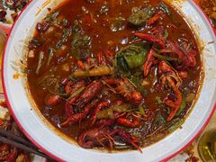 -谭公鱼头·鲜鱼火锅·小龙虾·江湖菜(秀沿路店)