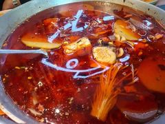-爱妻鱼•老体北重庆水煮鱼•川菜(白云路店)