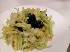 -鲁菜根·泰安菜(万达店)