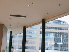-奈雪的茶(优特汇店)