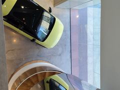 -蔚来中心(北京中关村店)