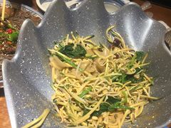 -95号酱骨·一块豆腐(展春园西路店)