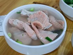 三文鱼汤-江南红鱼汤(洋中花园店)