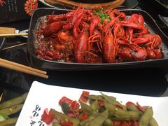 -何师烧烤·香辣蟹·川菜·30年老品牌(太古里旗舰店)
