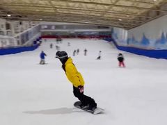 -乔波室内滑雪场