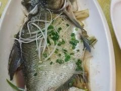 清蒸武昌鱼-荆楚食府(高铁店)