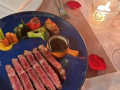 澳洲谷饲肉眼牛排配烤蔬菜土豆泥-花·fleur古董西餐厅(西城夜未央店)
